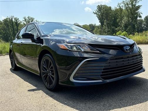 2021 Toyota Camry Hybrid LE