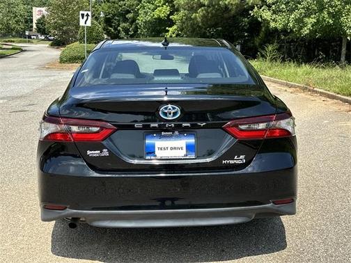 2021 Toyota Camry Hybrid LE
