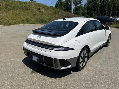 2025 Hyundai IONIQ 6 SE