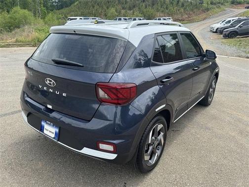 2025 Hyundai VENUE Limited
