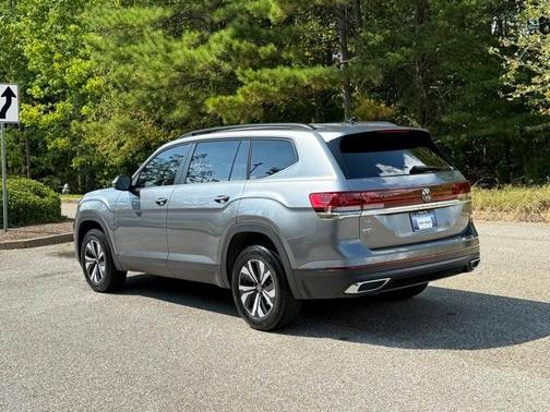 2024 Volkswagen Atlas 2.0T SE
