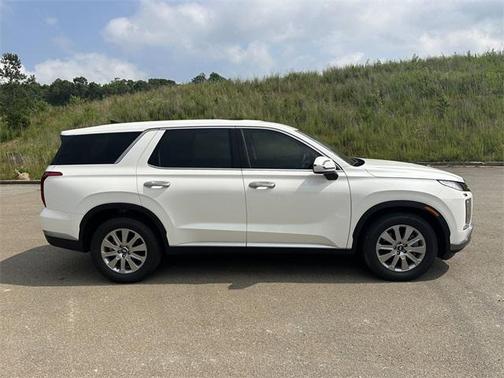 2025 Hyundai PALISADE SE