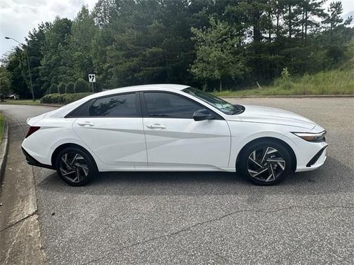 2025 Hyundai ELANTRA HEV SEL Sport
