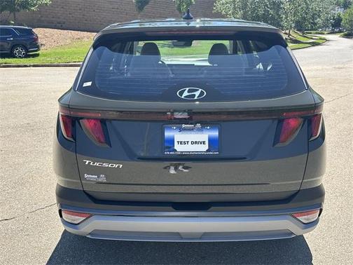2025 Hyundai TUCSON SE