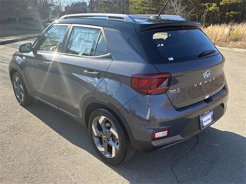 2025 Hyundai VENUE Limited