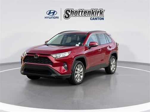 2020 Toyota RAV4 XLE Premium