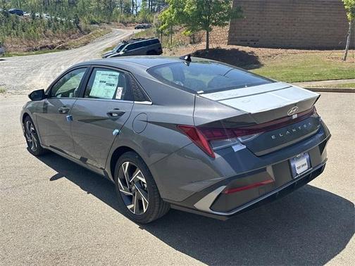 2025 Hyundai ELANTRA HEV Limited
