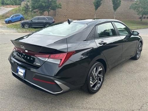 2025 Hyundai ELANTRA HEV SEL Sport