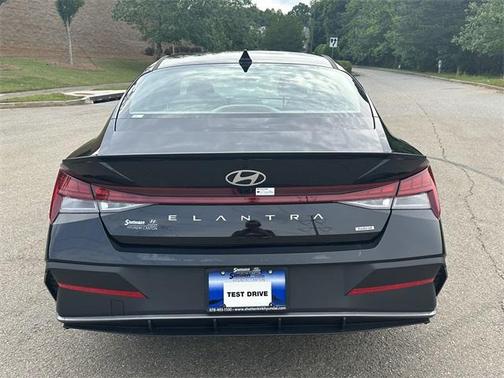 2025 Hyundai ELANTRA HEV SEL Sport
