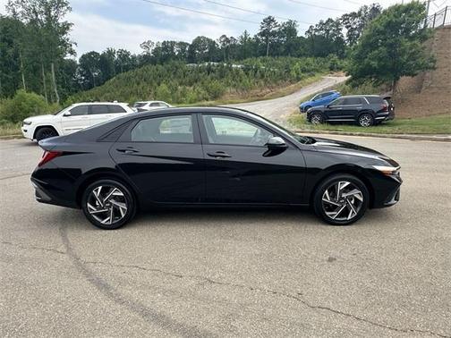 2025 Hyundai ELANTRA HEV SEL Sport