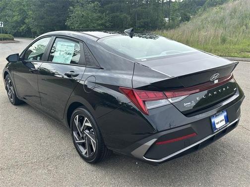 2025 Hyundai ELANTRA HEV SEL Sport