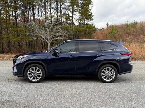2022 Toyota Highlander Limited