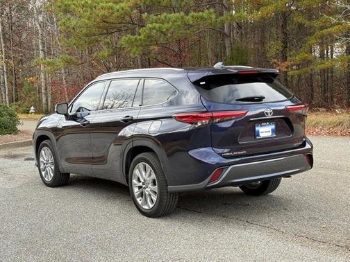 2022 Toyota Highlander Limited
