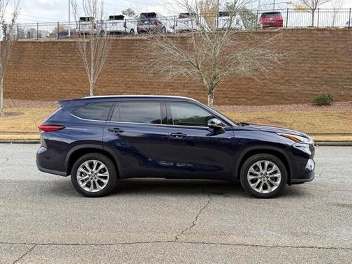 2022 Toyota Highlander Limited