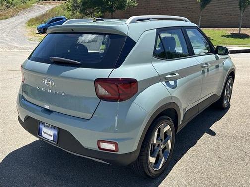 2025 Hyundai VENUE Limited