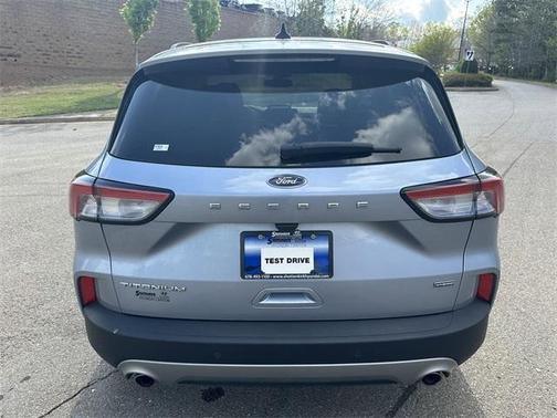 2022 Ford Escape Titanium Hybrid