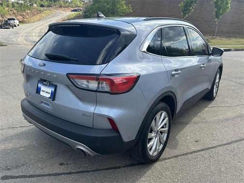 2022 Ford Escape Titanium Hybrid