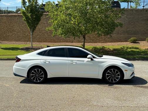 2022 Hyundai SONATA Limited