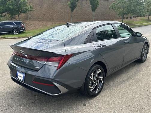 2025 Hyundai ELANTRA HEV SEL Sport