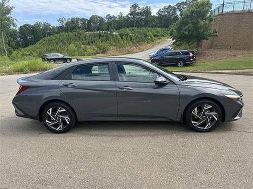 2025 Hyundai ELANTRA HEV SEL Sport