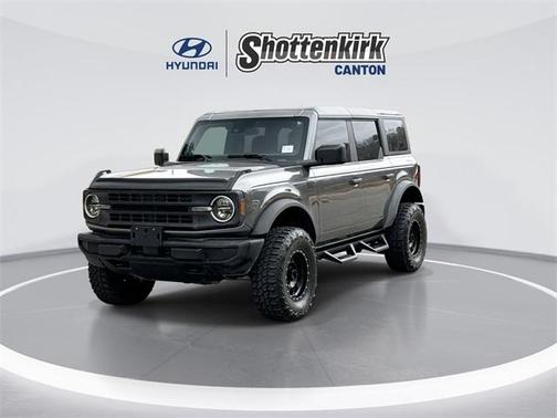 2022 Ford Bronco Base