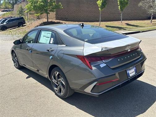 2025 Hyundai ELANTRA HEV Limited