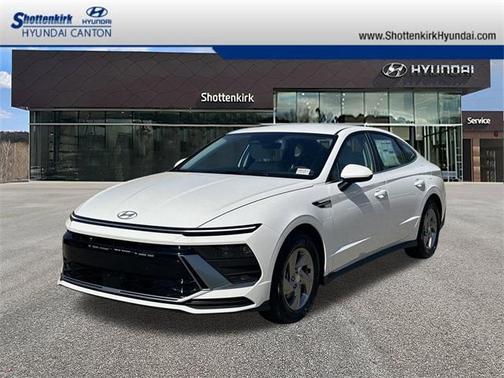 2025 Hyundai SONATA SE