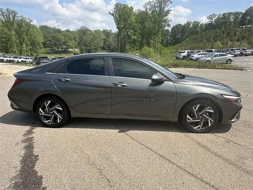 2024 Hyundai ELANTRA HEV Limited