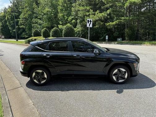 2025 Hyundai KONA EV SEL