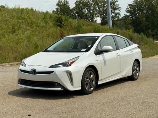 2022 Toyota Prius L
