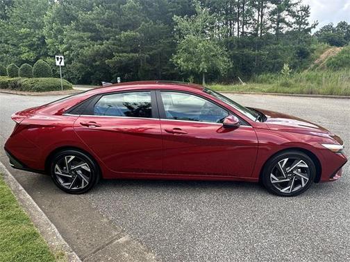 2025 Hyundai ELANTRA HEV Limited