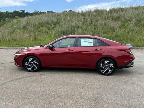 2025 Hyundai ELANTRA HEV SEL Sport