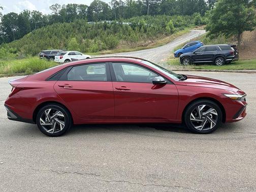 2025 Hyundai ELANTRA HEV SEL Sport