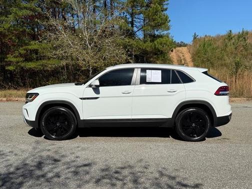 2023 Volkswagen Atlas Cross Sport 2.0T SE w/Technology