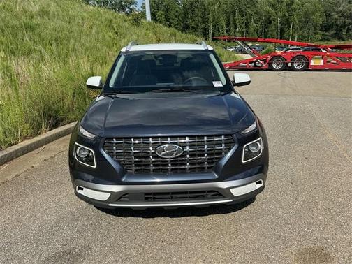 2022 Hyundai VENUE Limited