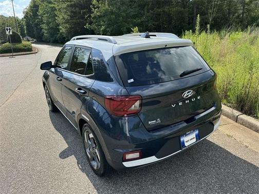 2022 Hyundai VENUE Limited
