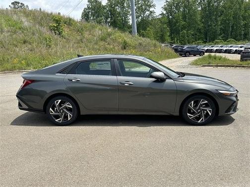 2025 Hyundai ELANTRA HEV Limited