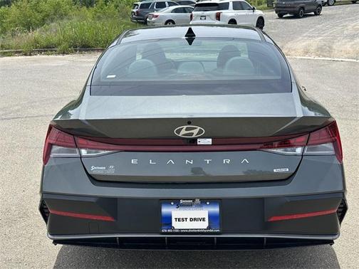 2025 Hyundai ELANTRA HEV Limited
