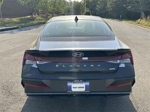 2025 Hyundai ELANTRA HEV Limited