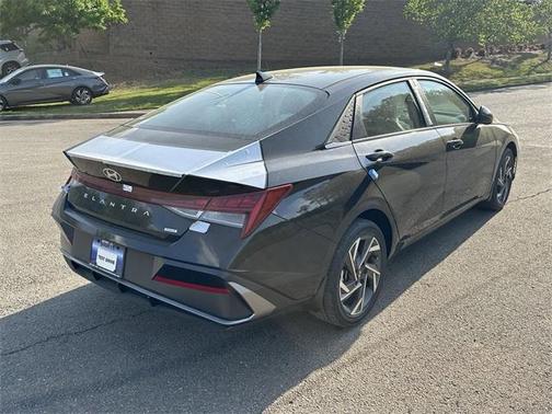 2025 Hyundai ELANTRA HEV Limited