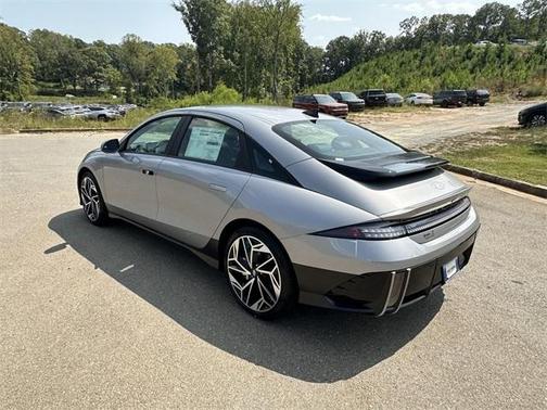 2025 Hyundai IONIQ 6 SEL