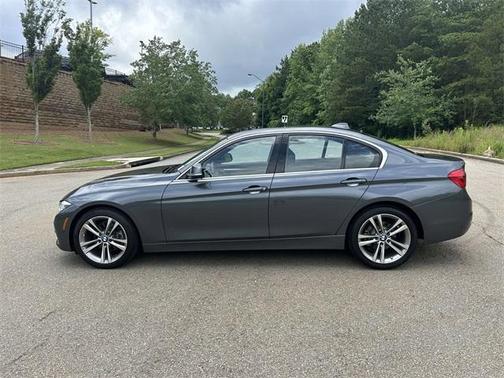 2017 BMW 330 i