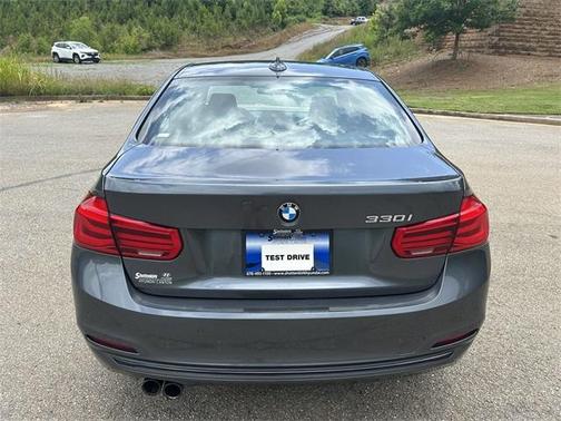 2017 BMW 330 i