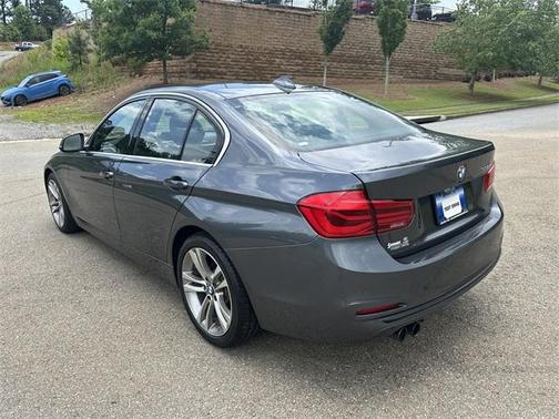 2017 BMW 330 i