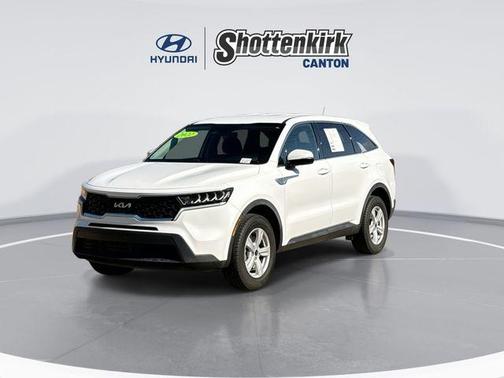 2022 Kia Sorento LX