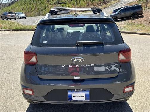 2025 Hyundai VENUE Limited