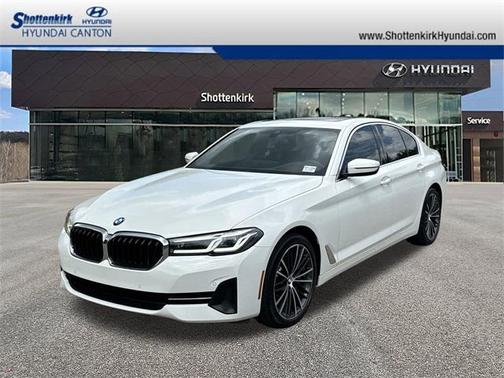 2022 BMW 530 i