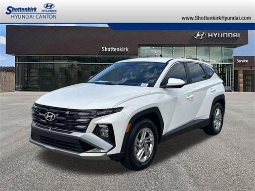 2025 Hyundai TUCSON SE