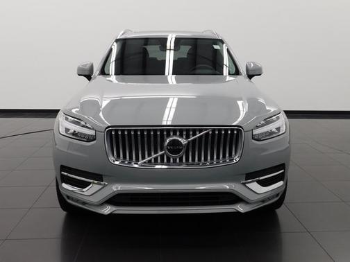 2024 Volvo XC90 B5 Core Bright