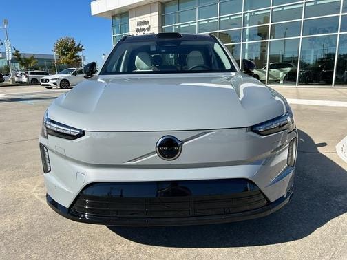 2025 Volvo EX90 Twin Motor Ultra 7-Seater